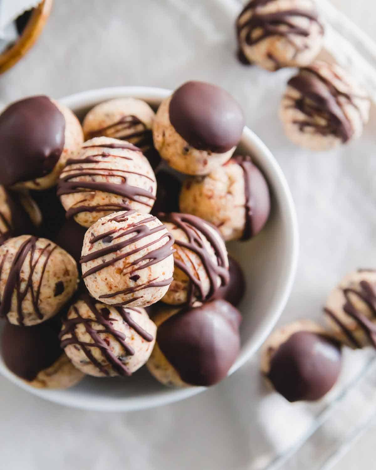 Easy No-Bake Edible Cookie Dough Bites: Gluten-Free Treat